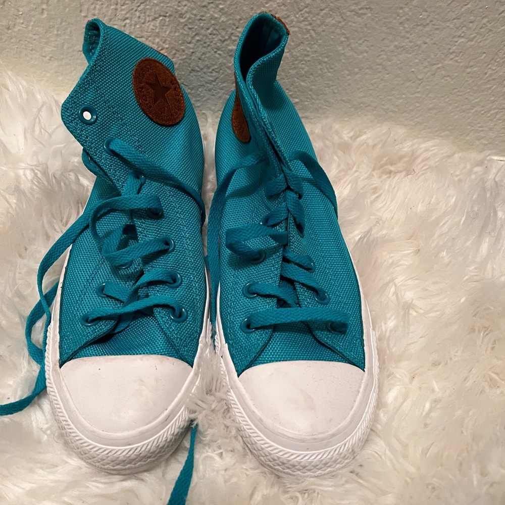 Teal converse